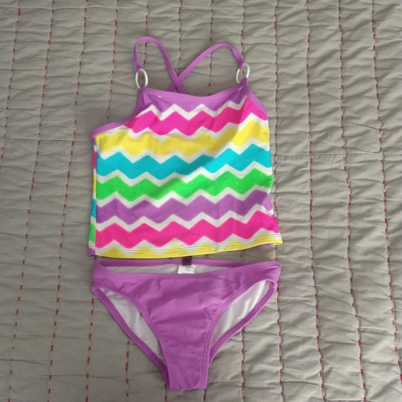Swim suit (Girls) - Picture 1 of 3